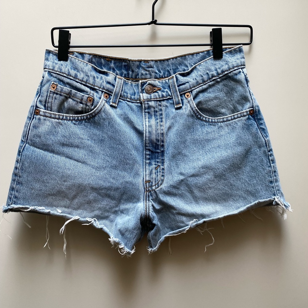 Vintage Levi’s 555 shorts